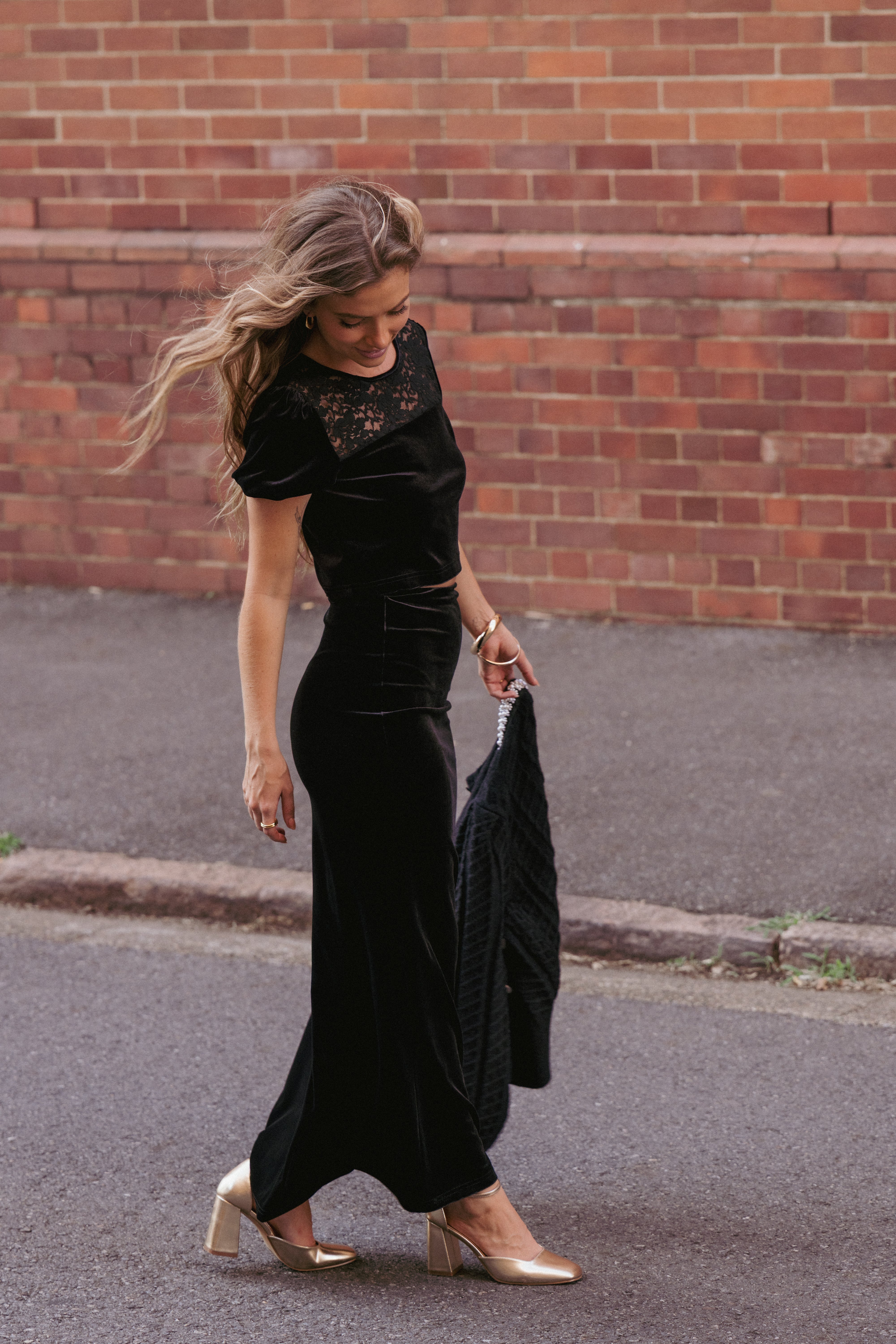 Velman Velvet Maxi Skirt - Black