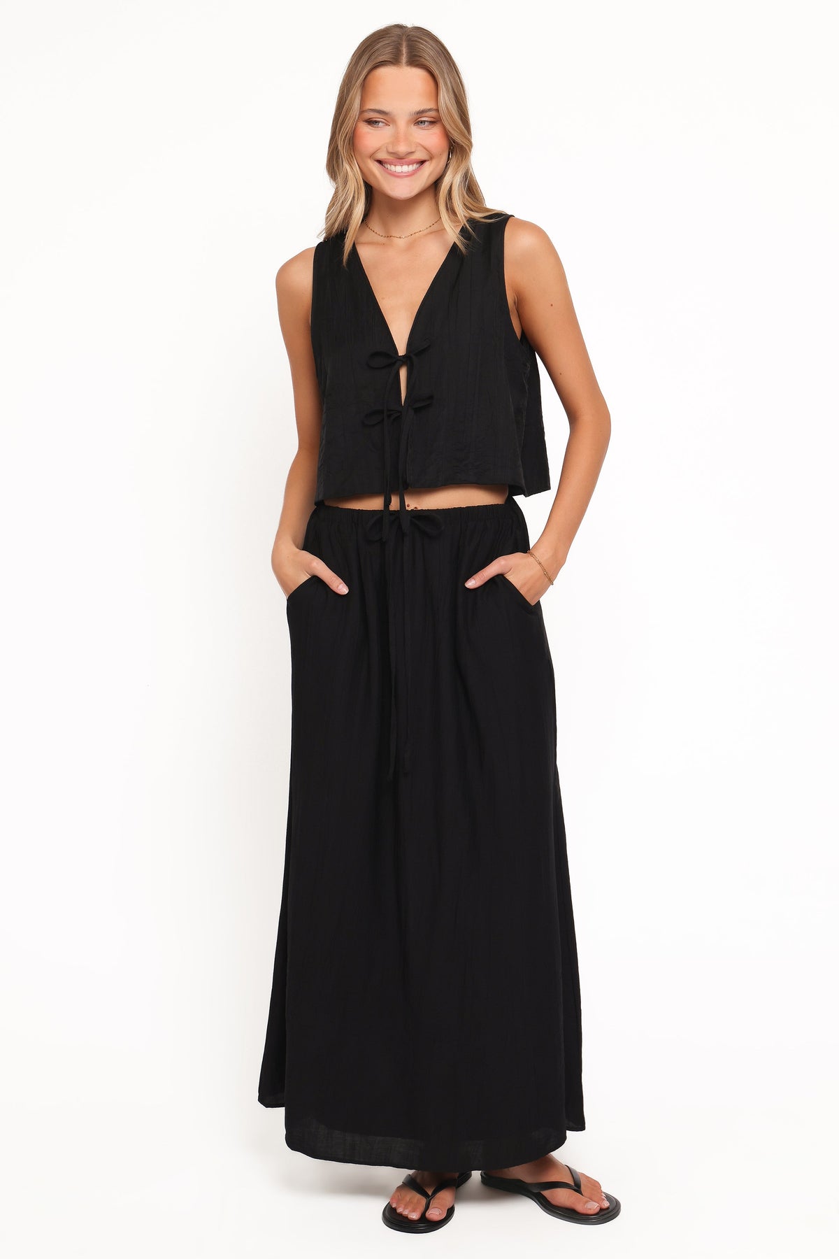 Captie Skirt Set - Black
